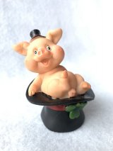 富と繁栄！　幸せをもたらすブタの煙突掃除人　シルクハット