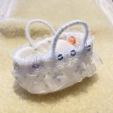エケコ人形用小物　赤ちゃんが欲しい?おくるみベッド　白【小物のみの価格】