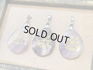 画像8: 心が迷わないように！進むべき道を示す★ヴァイキングコンパスペンダント＆異性運アップ石アメジスト 聖なるルーン文字〜Vegvisir〜