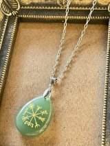 心が迷わないように！進むべき道を示す★ヴァイキングコンパスペンダント＆人間関係の石グリーンアベンチュリン 聖なるルーン文字〜Vegvisir〜