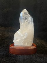自分自身に強力なエネルギーを得る！神秘の天然水晶群 B　虹入り