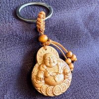 お腹を触るとお金がやってくる！布袋尊（ほていそん）木製キーホルダー　富や財産を与える福の神