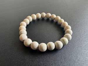 画像1: 【万病を癒すとされる薬石】北投石ブレスレット 8mm珠 内径16cm（鑑定カード付）