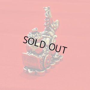 画像5: 財運を運んでくる！【古銭馬車】真鍮製　商売繫盛・出世・あらゆる勝負事のお守り【2026年の干支】