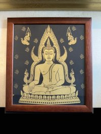 毎日が安定して過ごせるように見守る仏　プラプッタループ　パーンマーラシャイ   タイ・シルクアート　