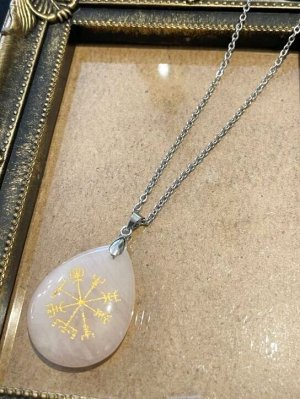 画像: 心が迷わないように！進むべき道を示す★ヴァイキングコンパスペンダント＆愛情の石ローズクォーツ 聖なるルーン文字〜Vegvisir〜