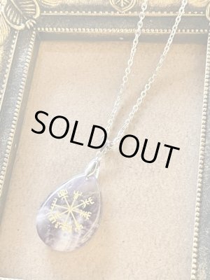 画像: 心が迷わないように！進むべき道を示す★ヴァイキングコンパスペンダント＆異性運アップ石アメジスト 聖なるルーン文字〜Vegvisir〜