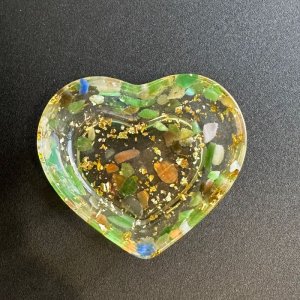 画像: 天然石の力をチャージ！ハート型トレー♡シンセティック・キャッツアイ