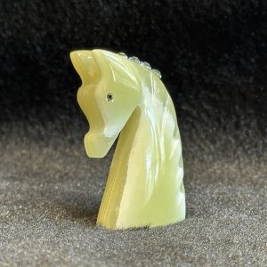 画像: 護られる！魔除けの石オニクス天然石 馬 ビジュー【2026年の干支】