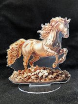 画像: 豊かさ・富が飛躍する！ アクリルスタンド金馬【2026年の干支】