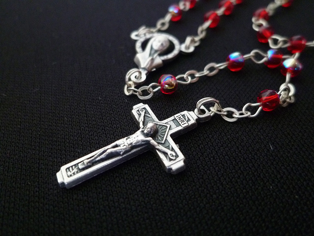 画像: 【限定】聖なる十字架　愛の祈り　ロザリオ　ケース付き　rose