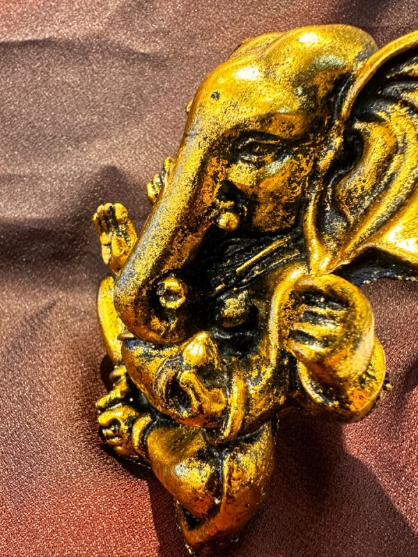 画像: 夢をかなえるゾウ〜最幸運の神★ゴールドガネーシャ像