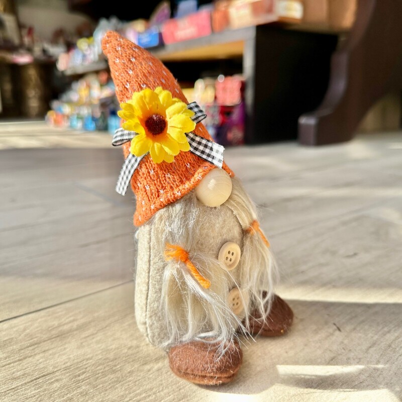 画像: お金のありかを教えてくれる！宝物の守護者 伝説の妖精gnome（ノーム）オータムお座りおさげ