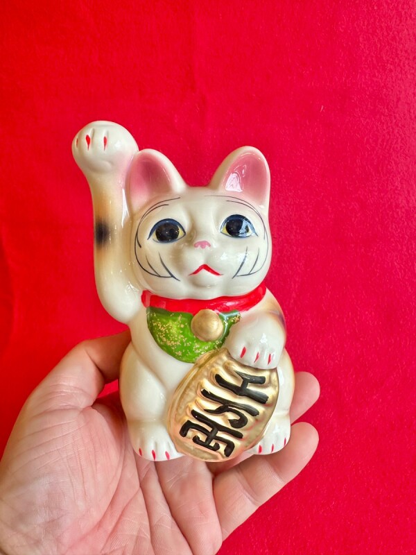 画像: お金を招く！開運♪福招き三毛招き猫 置物