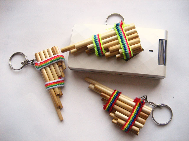 画像1: エケコ（エケッコー）人形用小物　ペルーのミニチュア楽器・アンターレＫＨ【小物のみの価格です】 (1)