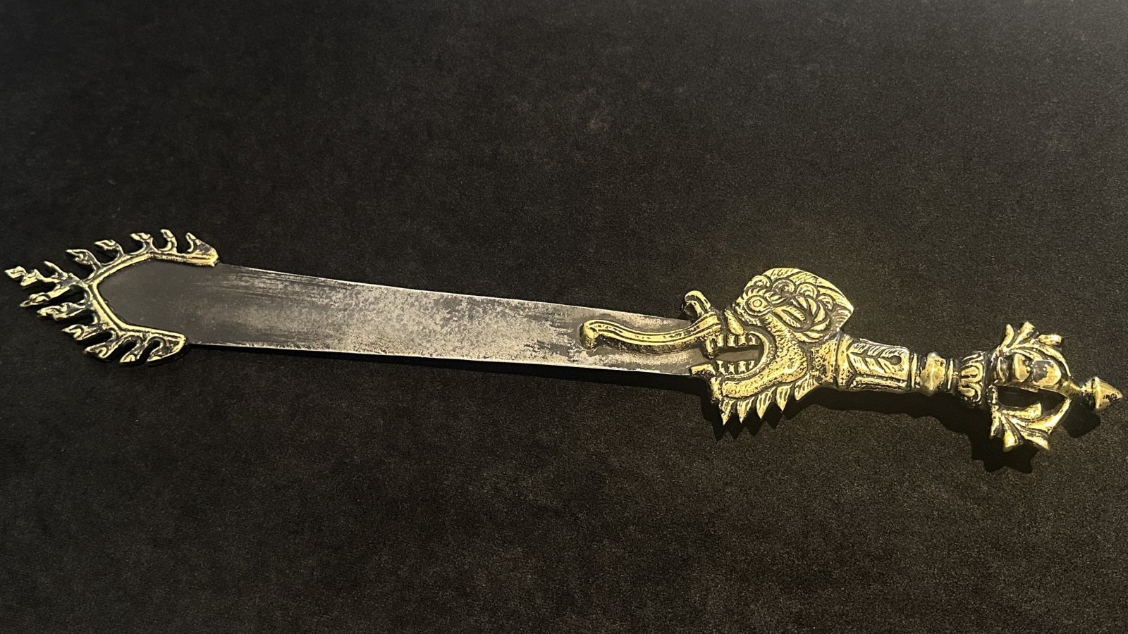 画像2: 結界を張り、悪を寄せ付けない！煩悩や悪を断ち切る！不動明王の炎剣🔥カドゥカ <チベット密教法具> (2)