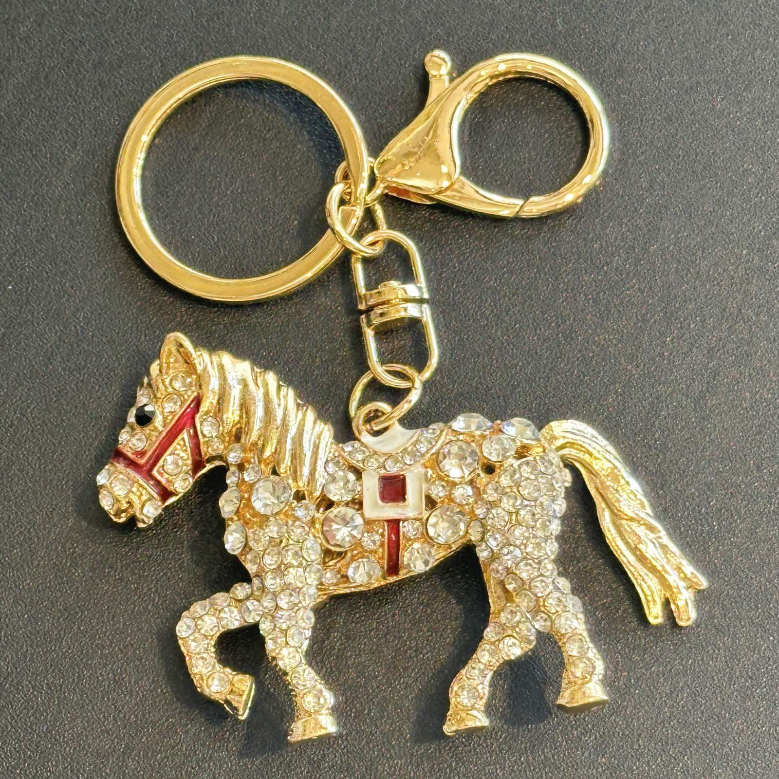 画像: 商売繫盛・出世・あらゆる勝負事のお守り【馬】クリアジルコニアキーホルダー【2026年の干支】