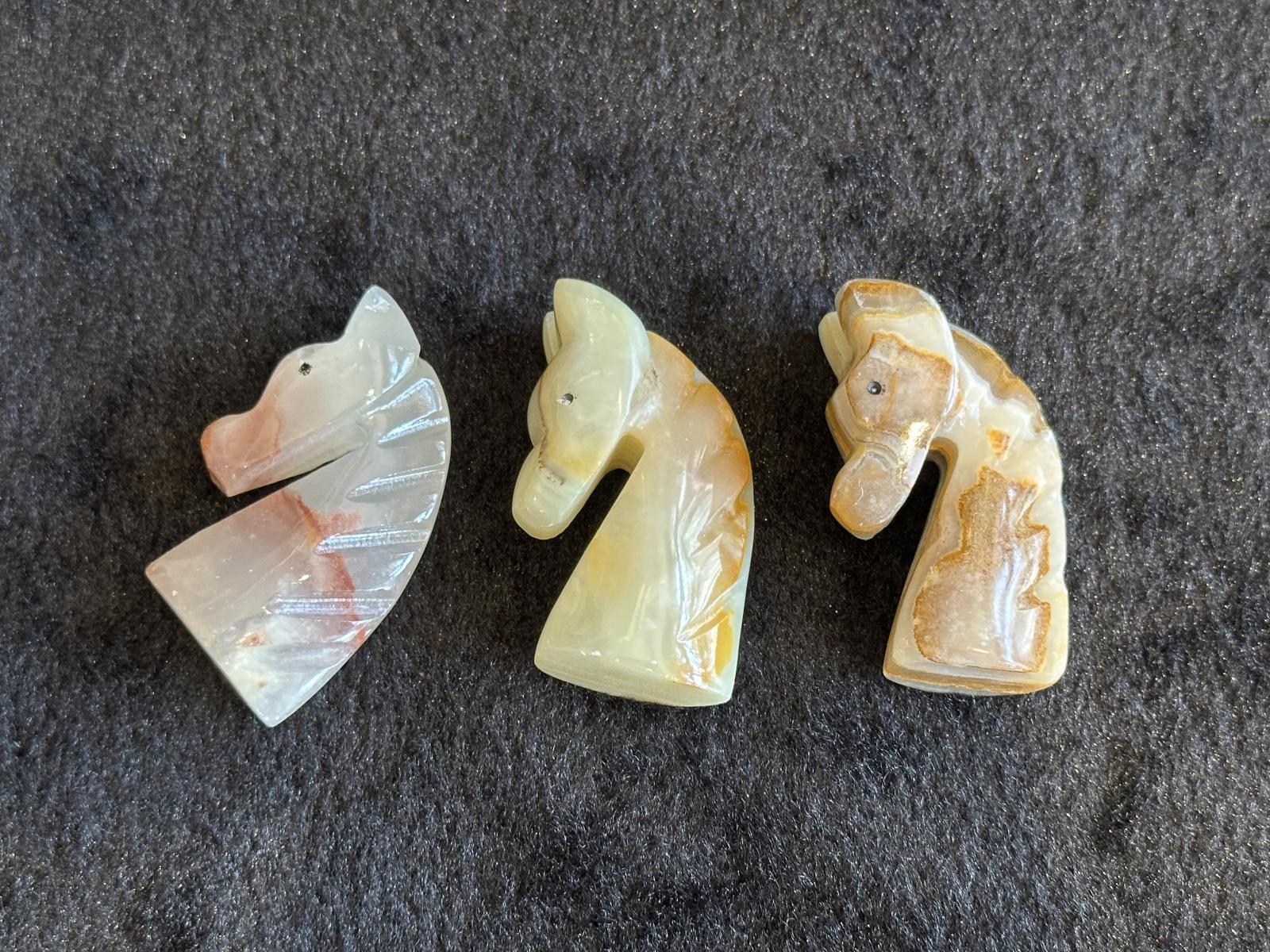 画像3: 護られる！魔除けの石オニクス天然石 馬【2026年の干支】 (3)