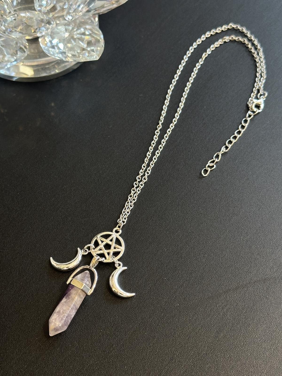 画像11: 強力な3つのパワーが悩み事の答えを導き出す！三日月＆五芒星のペンデュラム・ネックレス 魔除けと浄化、ハイレベルな恋愛をもたらすアメジスト (11)