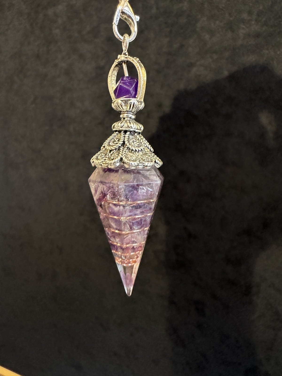 画像5: 気の変換機オルゴナイトinペンデュラム  悩み事の答えを導き出す！魔除けと浄化、ハイレベルな恋愛をもたらすアメジスト (5)